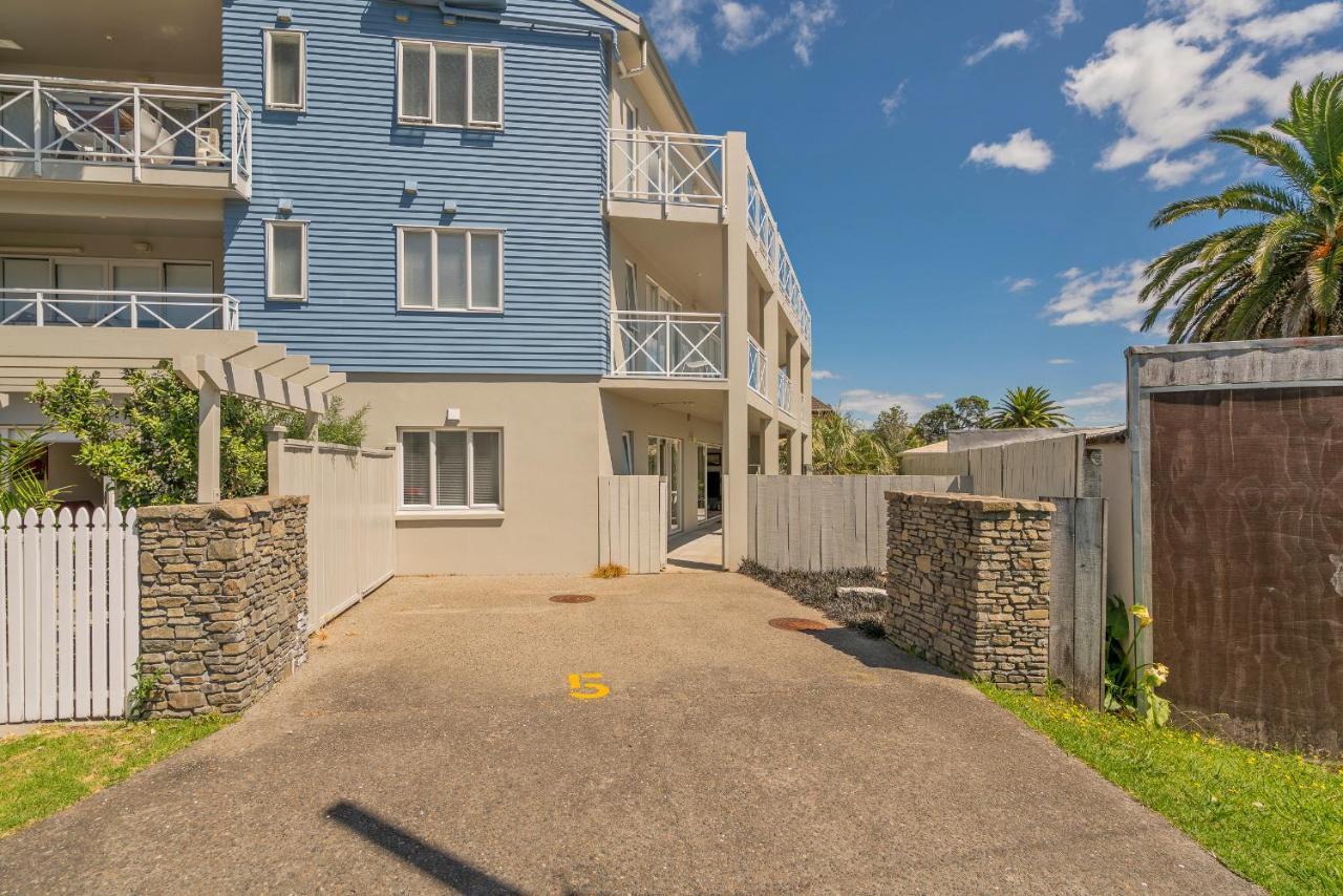 Crow'S Nest Apartments Whitianga Buitenkant foto