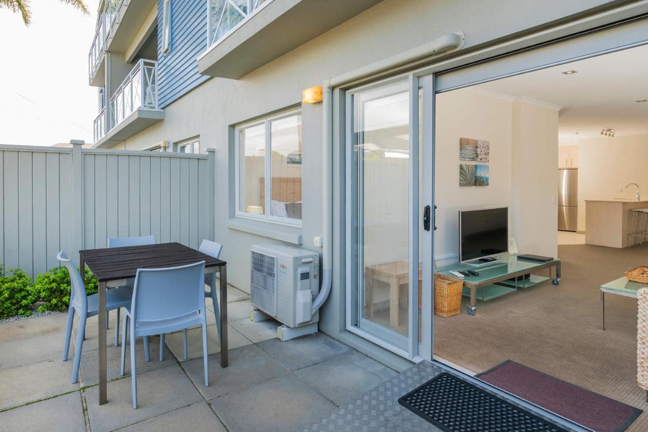 Crow'S Nest Apartments Whitianga Buitenkant foto