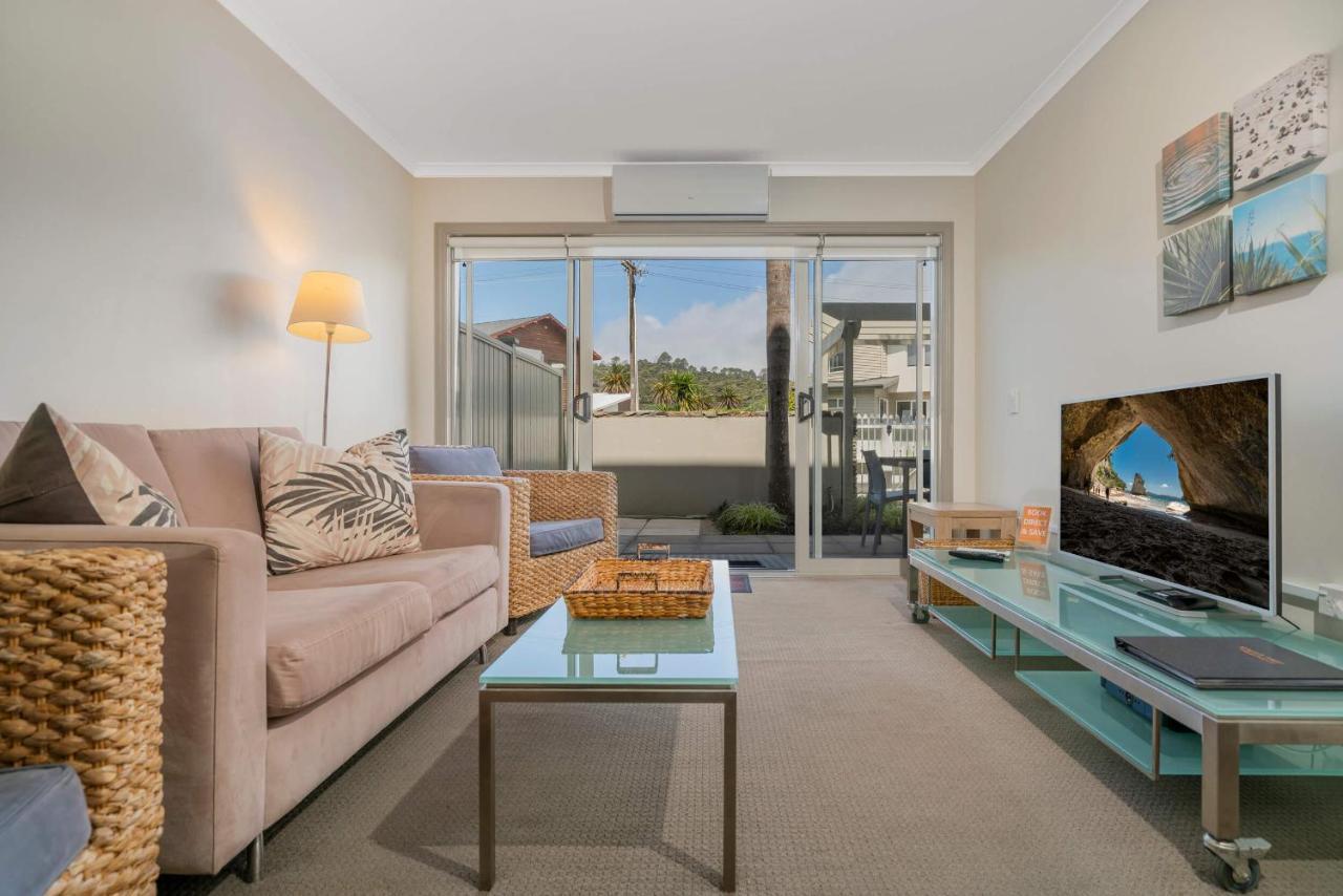 Crow'S Nest Apartments Whitianga Buitenkant foto