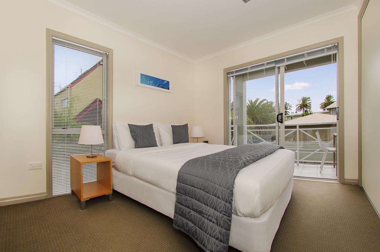 Crow'S Nest Apartments Whitianga Buitenkant foto
