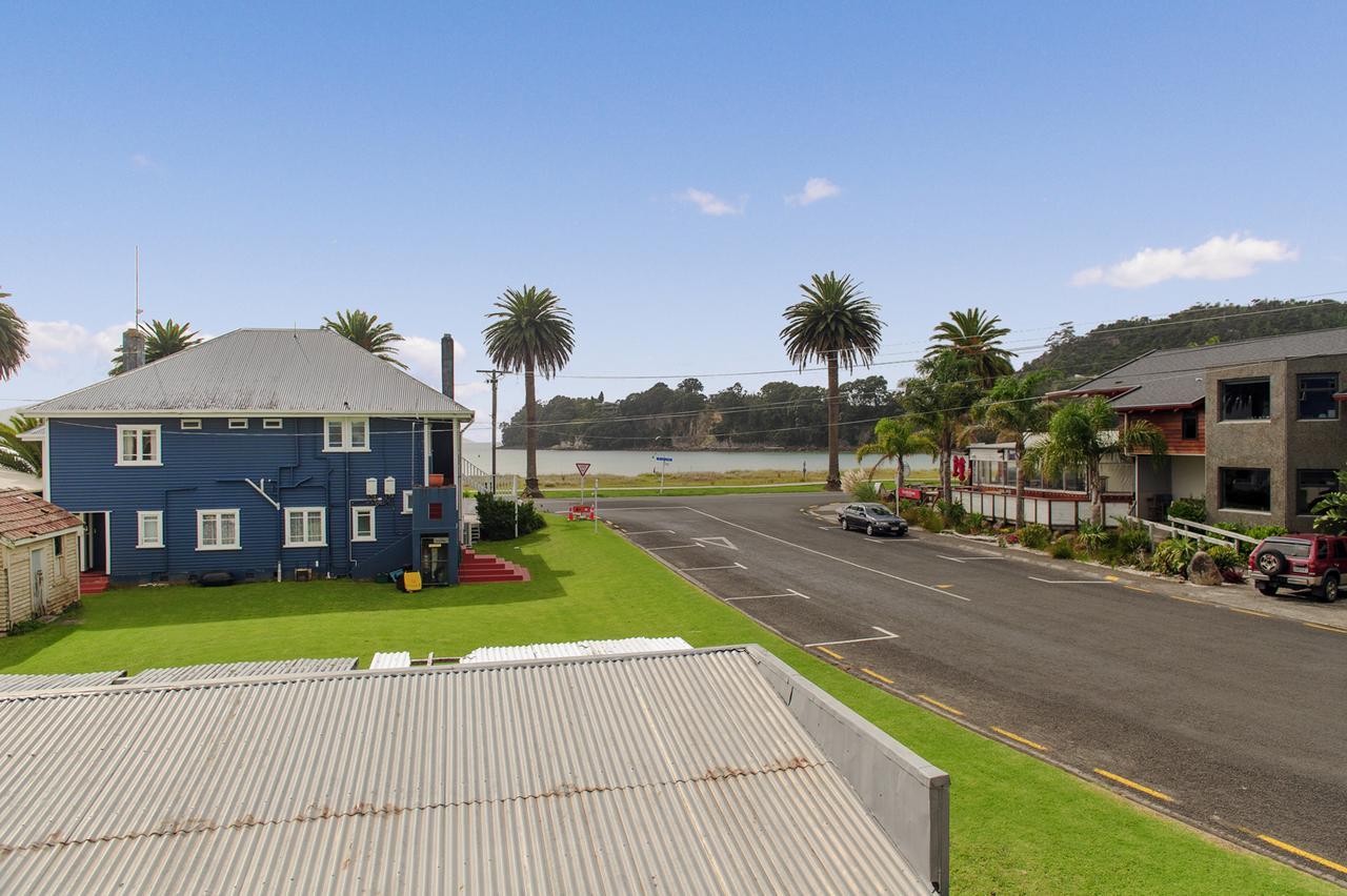 Crow'S Nest Apartments Whitianga Buitenkant foto