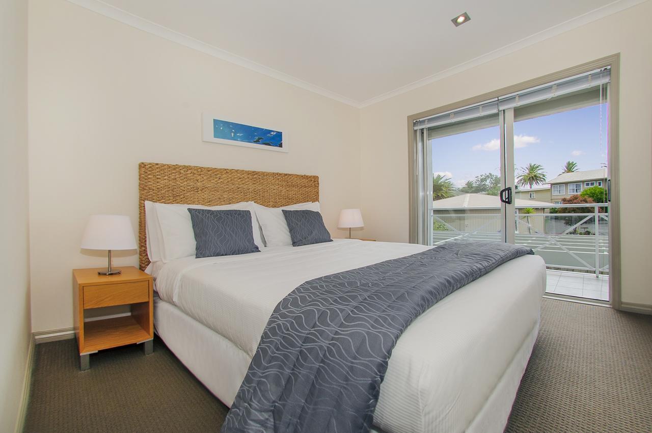 Crow'S Nest Apartments Whitianga Buitenkant foto